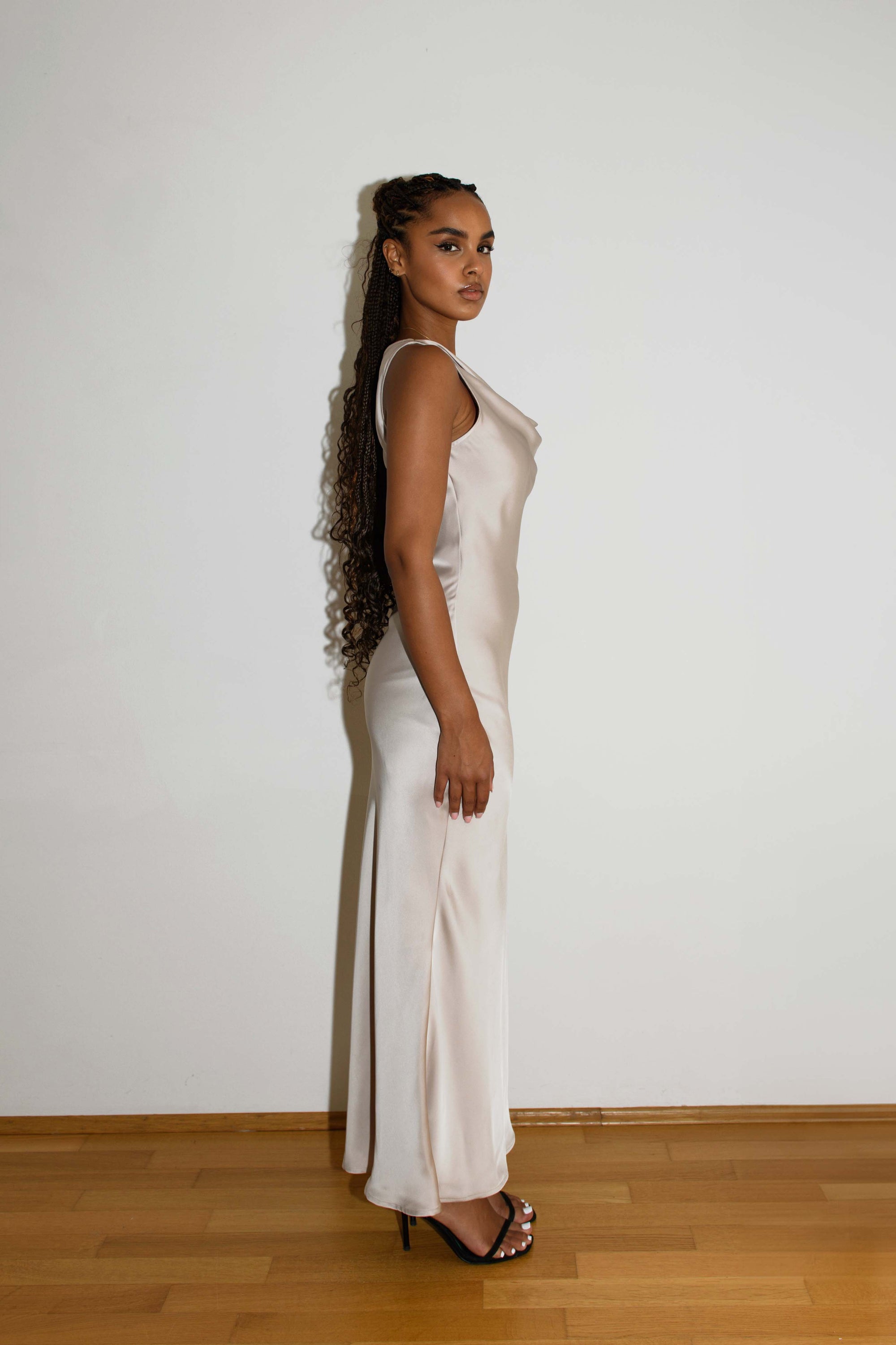 cheya dress champagne BRIDE TRIBE GOALS Our Cheya Dress in champagne has just been fully restocked! The perfect bridesmaid dress Shop it now > www.petalandpup.com