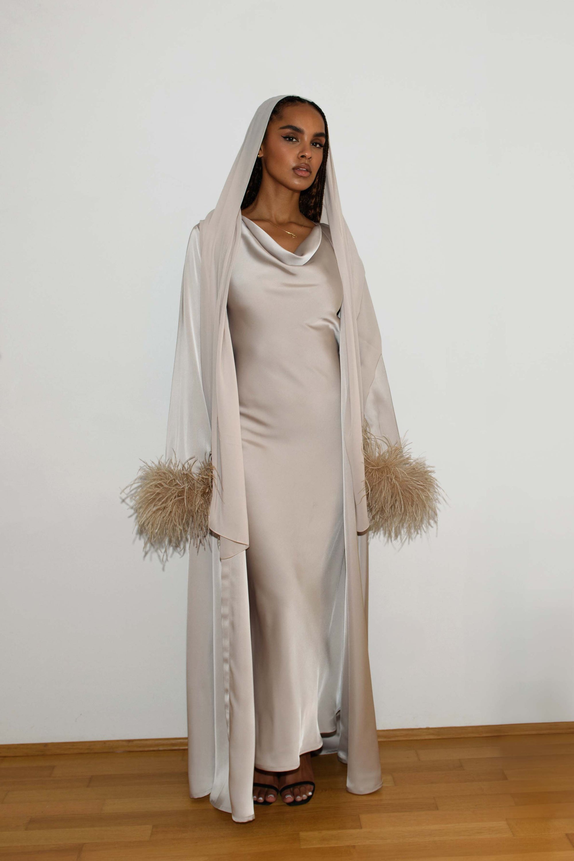 FEATHER SLEEVE ABAYA - CHAMPAGNE